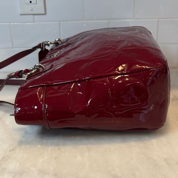 Coach Bag Purse Handbag Pocketbook EW Gallery Embossed High Gloss Patent Leather - Picture 10 of 16